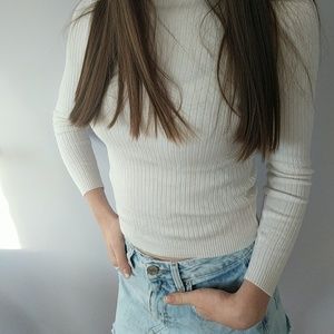 white cropped turtleneck